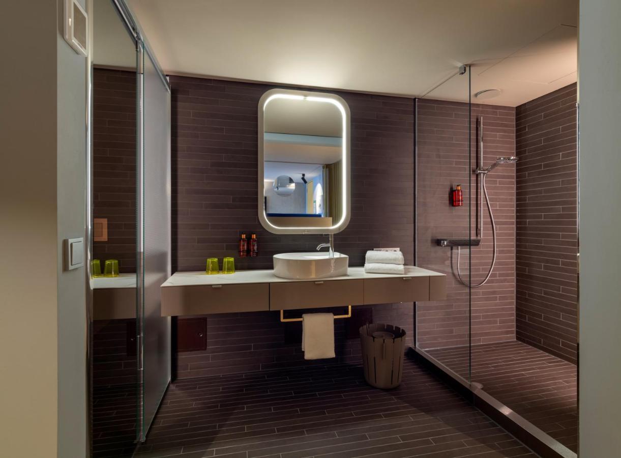 B'Mine Hotel Duesseldorf Bagian luar foto